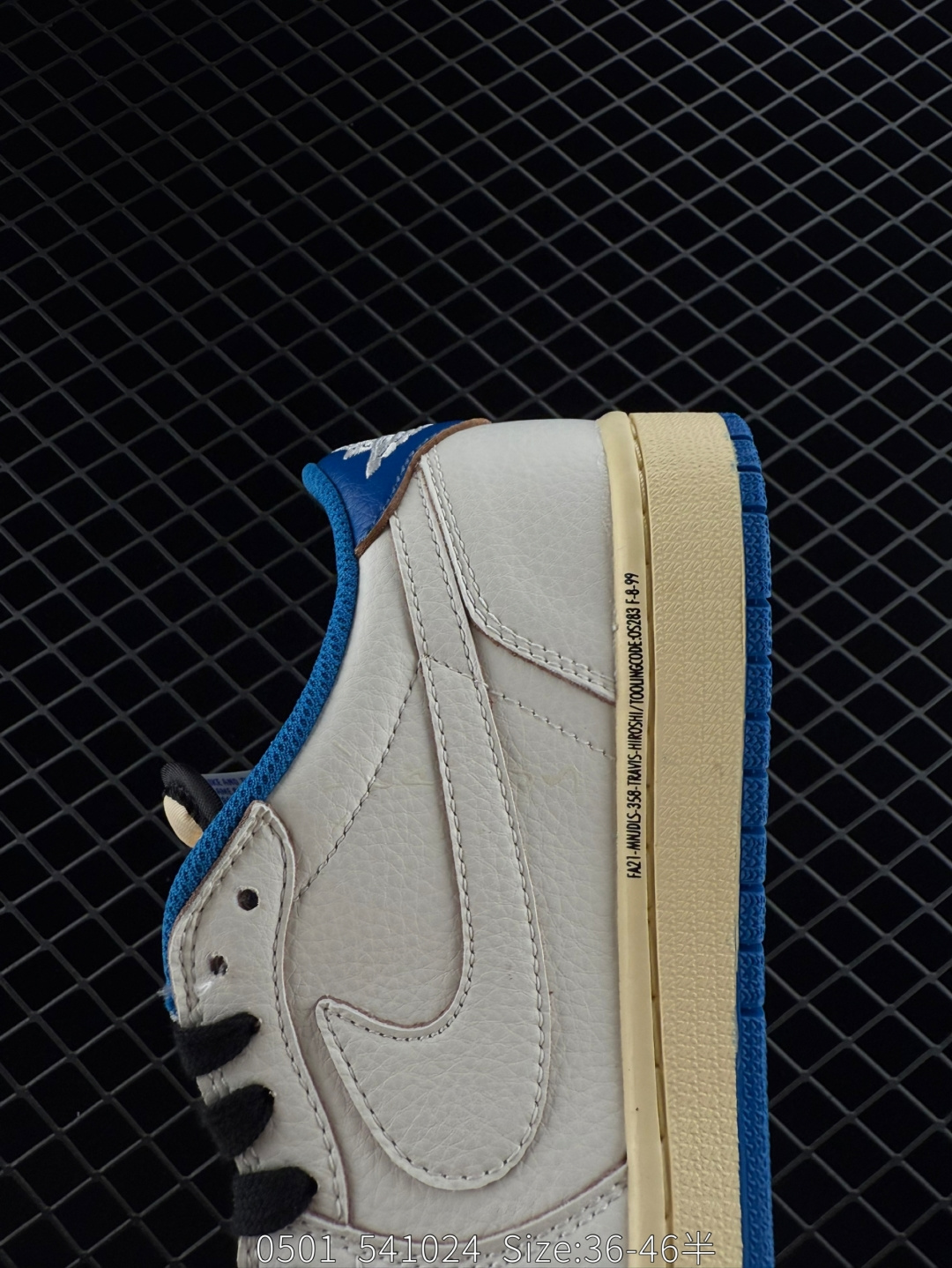 Travis Scott x Air Jordan 1 ” Reverse Mocha “